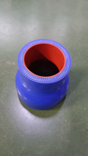 Муфта интеркулера Валдай Камминз (50*70)