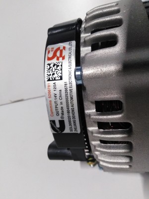 Генератор Газель Камминз 2.8 14V/120A (болт, клемма)